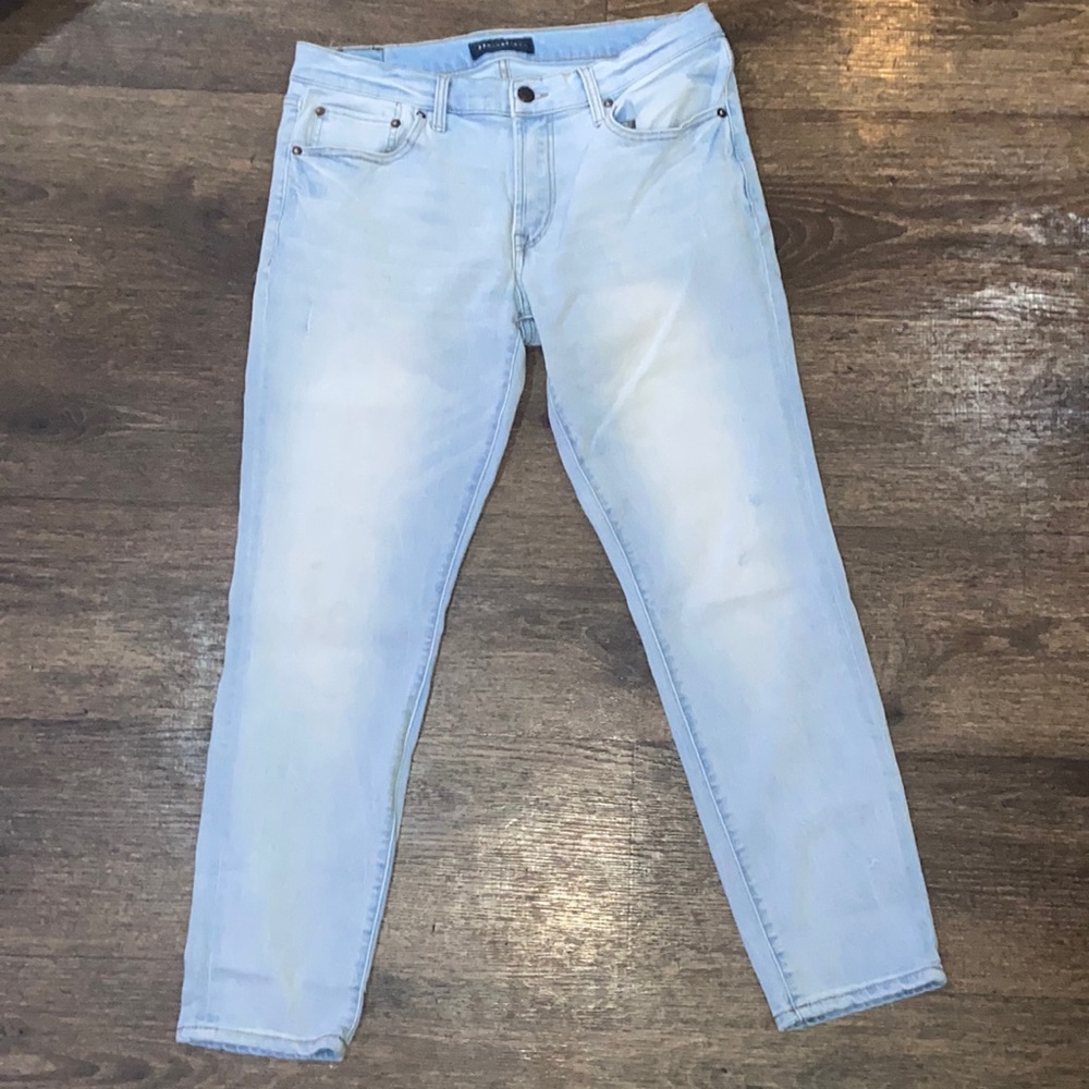 Aeropostal Light Wash Jeans